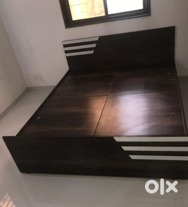 Storage bed