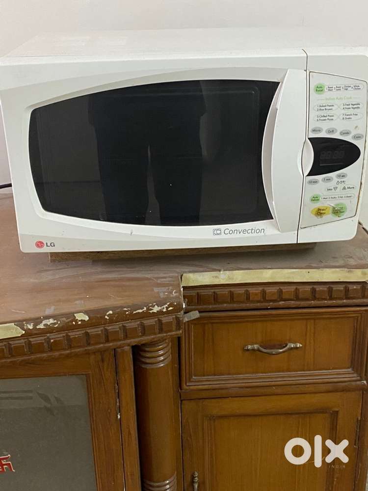 LG Microwave - White coloured