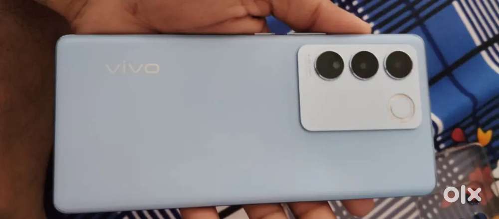 VIVOV27  only phone have only 5months