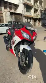 Yamaha R15S limited Edition