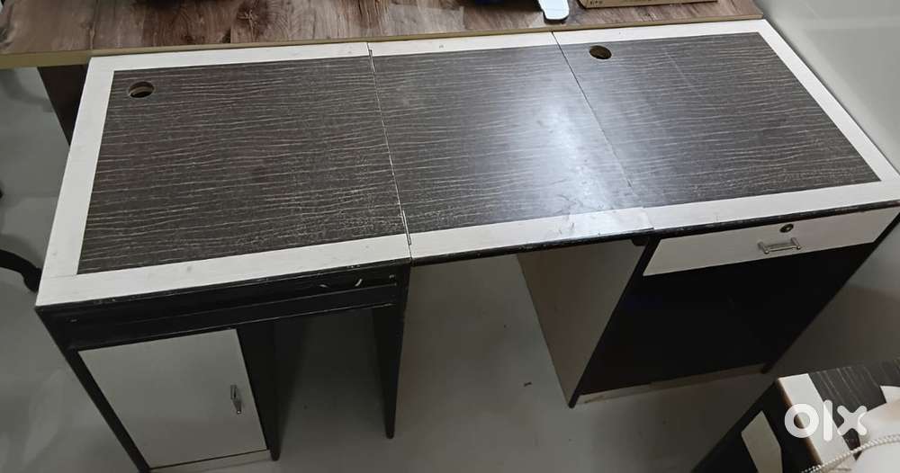 Office Desk for monitor pc or laptop