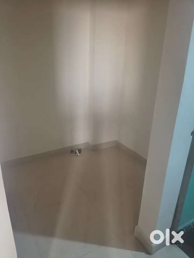 350 sqft office for rent Near R.N.More kankarbagh 1st floor