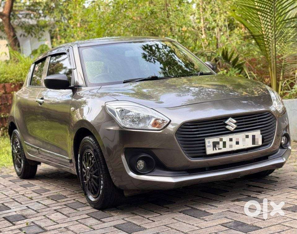 Maruti Suzuki Swift LXI Optional-O, 2019, Petrol