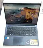 ASUS Vivobook touch screen