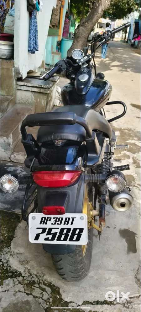 Bajaj avanger 180