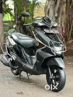 AVENIS 125 CC