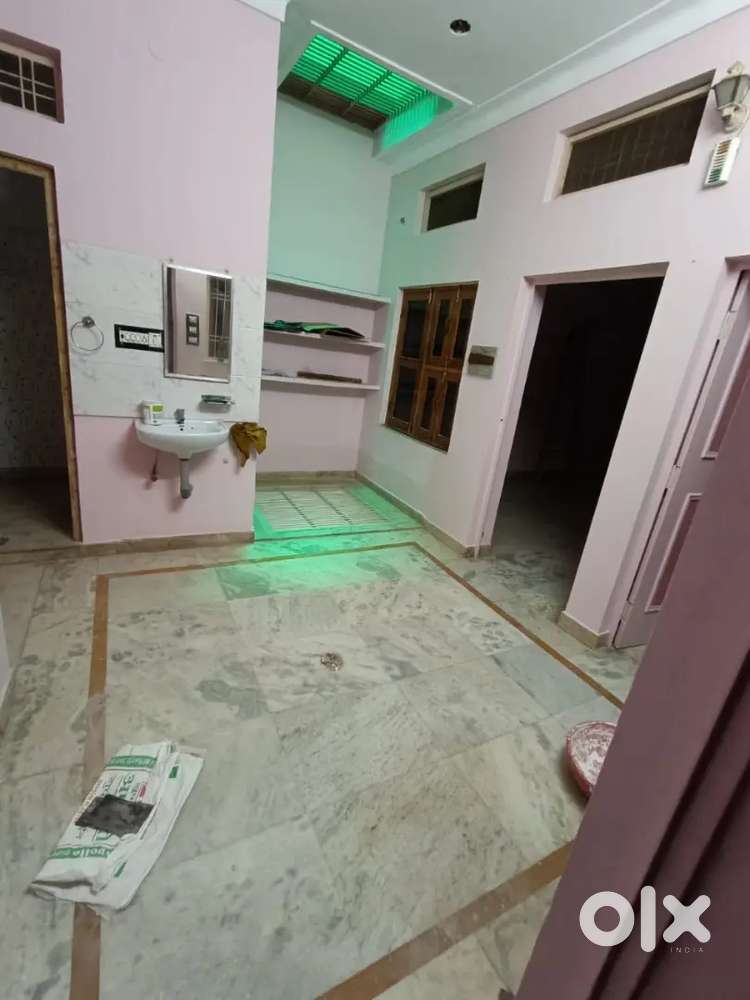 2bhk portion only for small family