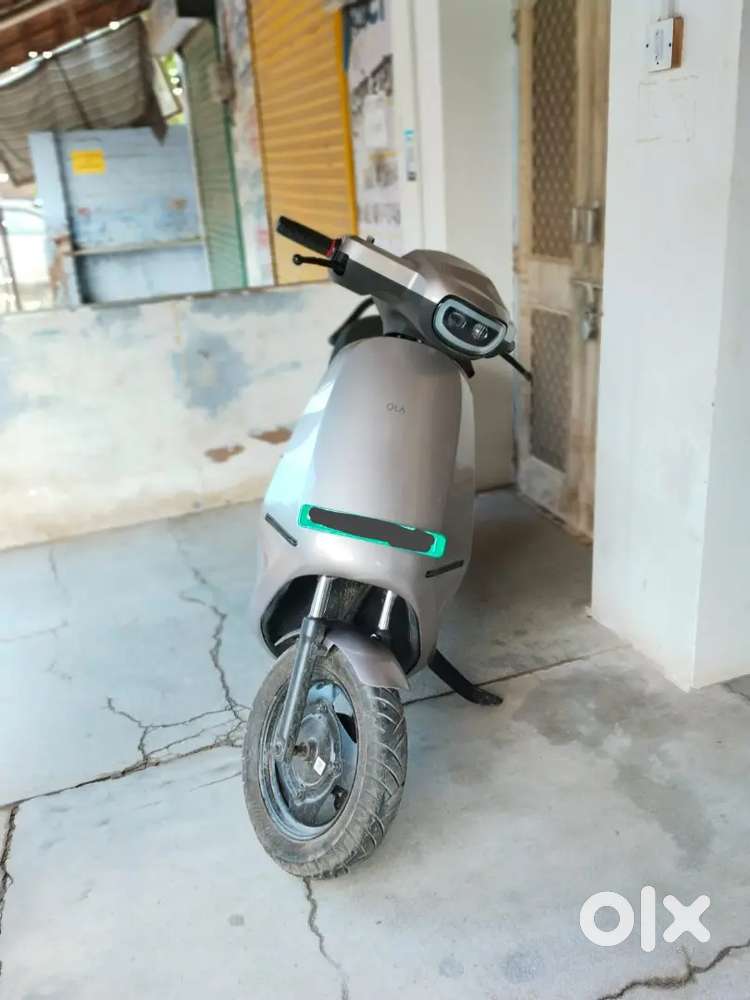 Comes with insurance and new battery already installed.