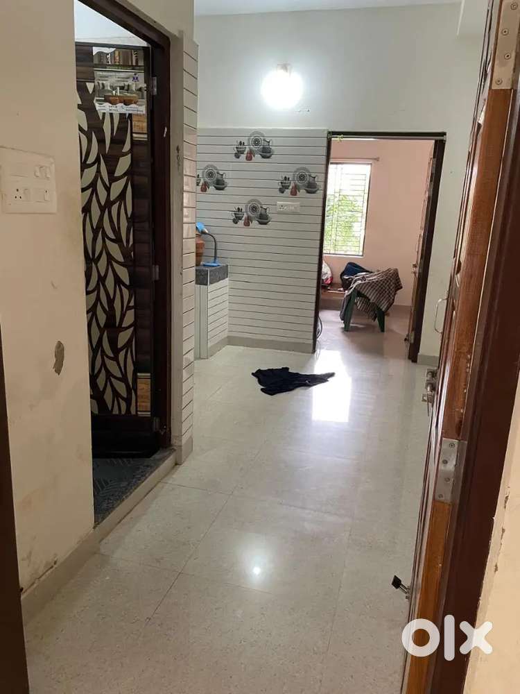 Fully new 1BHK near kiss school..ready to move