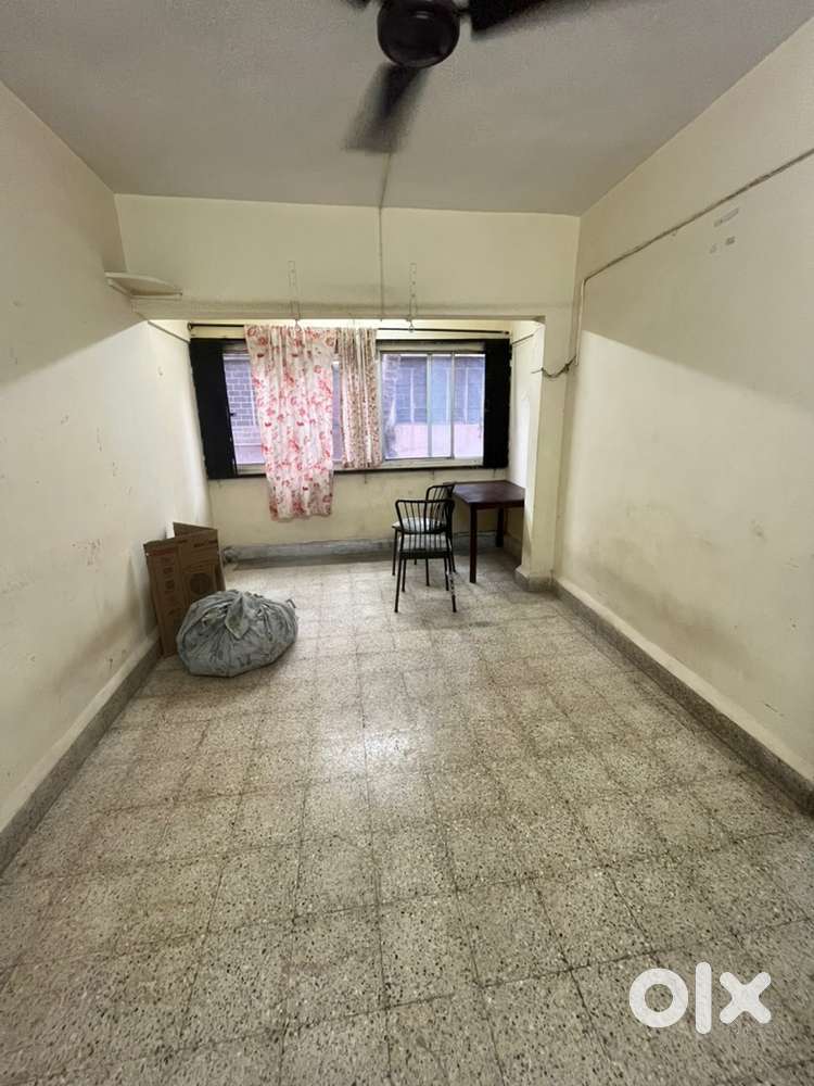 Nice 1Bhk Nr Karve statue/Dahanukar immediate on rent