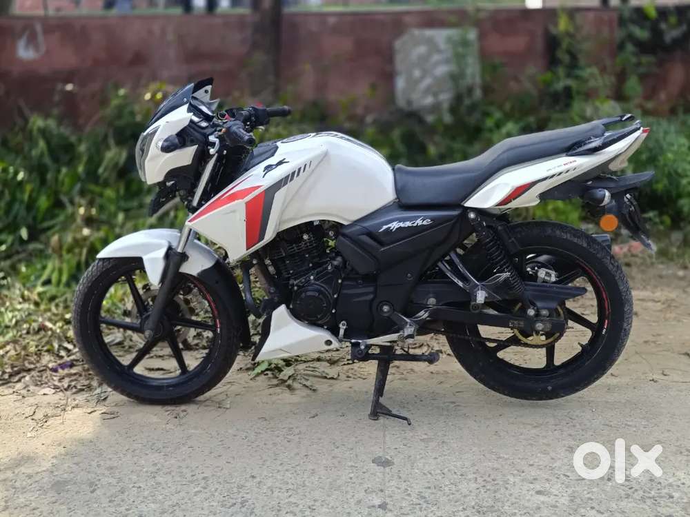 TVS RTR 160 4V