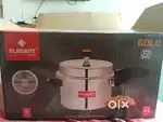 Pressure cooker