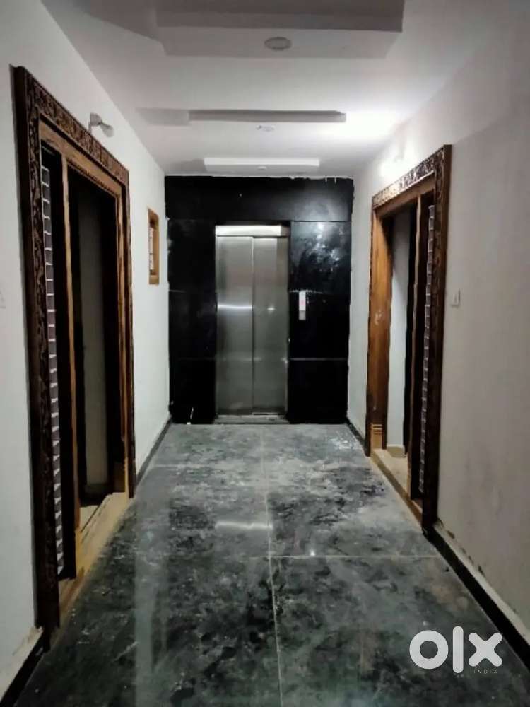 3BHK East-Facing Flat for Rent in Suryaraopet, Vijayawada