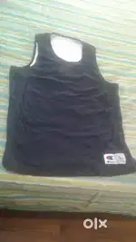 2 Size L Champion polyster gym sleeveless tops from America
