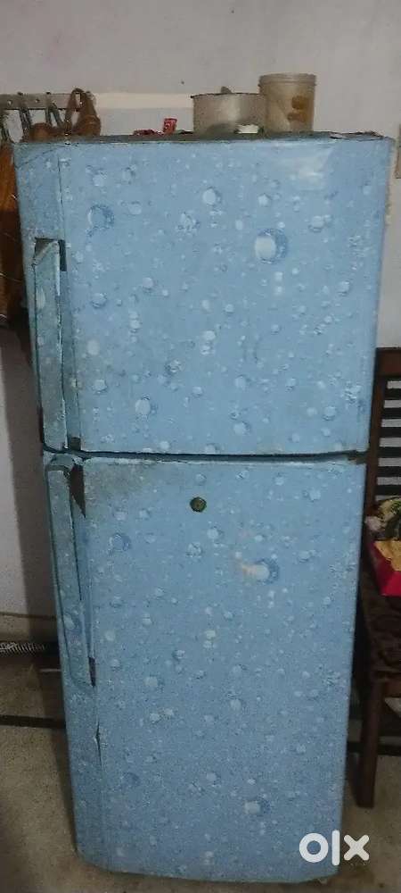 Working double door refrigerator of LG MODEL