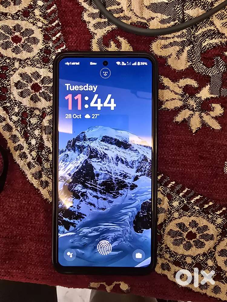 Oneplus 10r with charger and cable