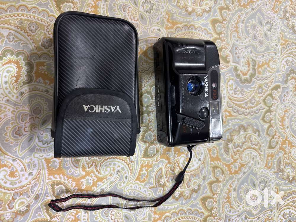 Yashica J 35mm Rangefinder Vintage Camera (1961)