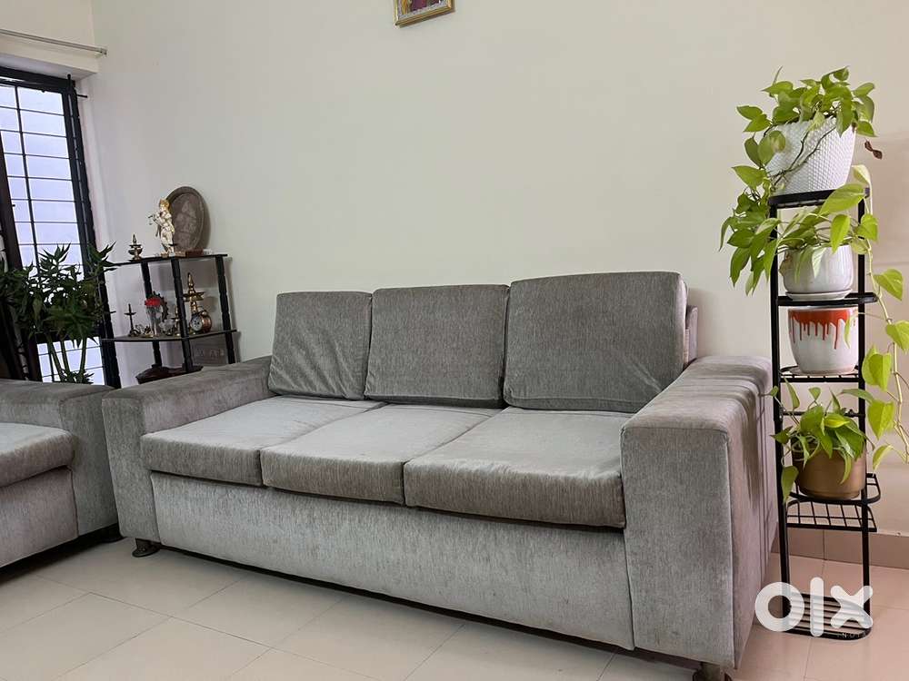 5 seater Sofa (3+2)