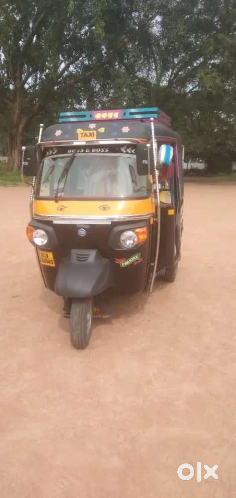 Apè auto rickshaw