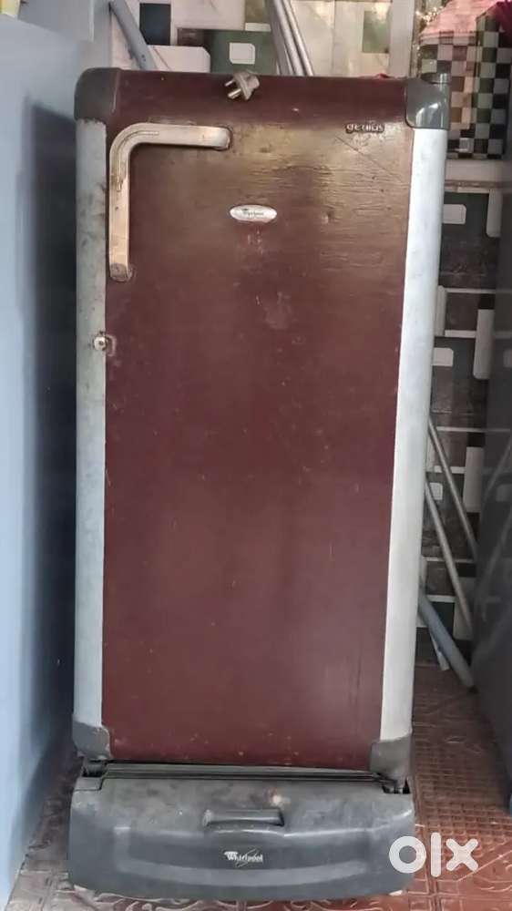 180 Liters Whirlpool fridge for Sell