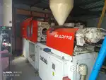 Plastic injection moulding machine