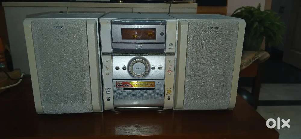 Sony CMT-SX2D with Speaker