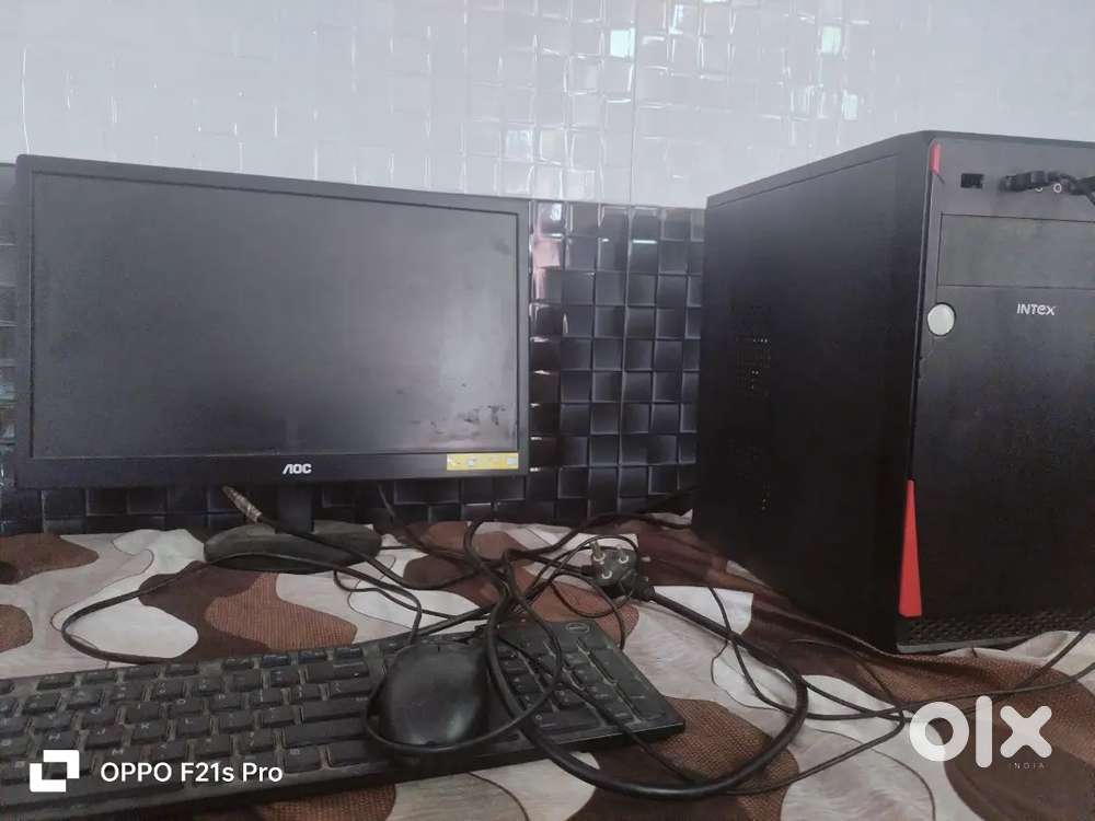 Full computer set include monitor cpu mouse and keyboard