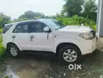 V.Vip no. 0001 Ki fortuner dena he best condition