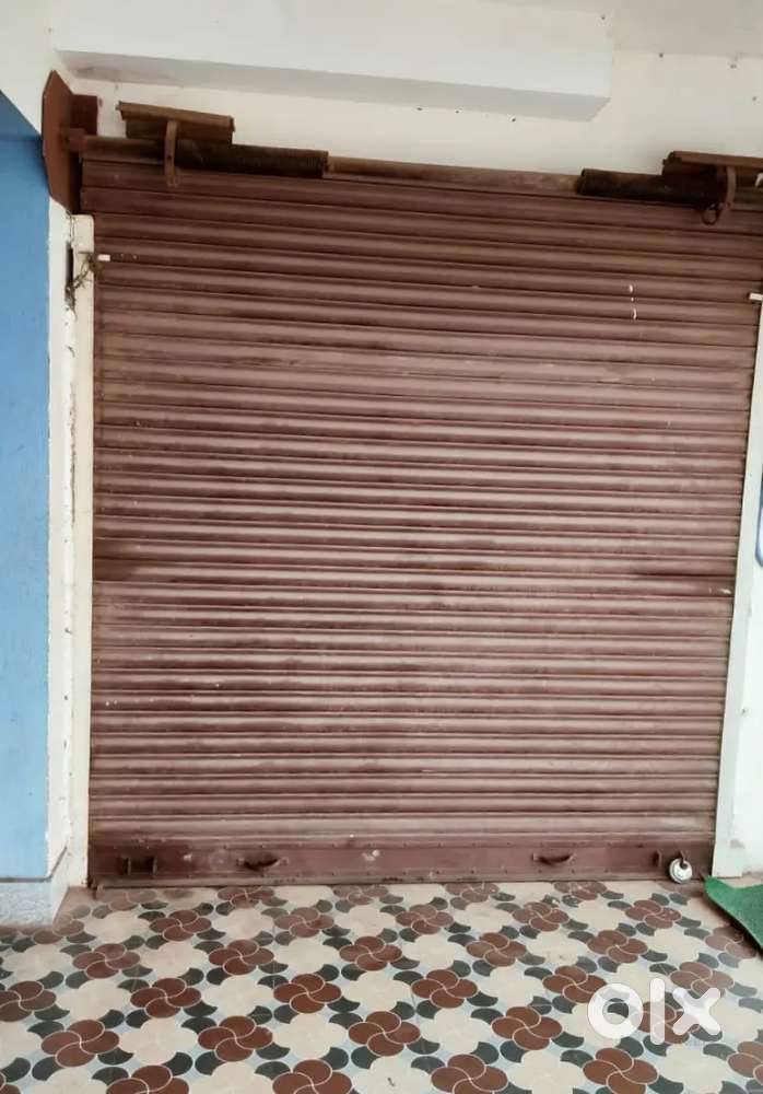 House on rent for office/bank/warehouse