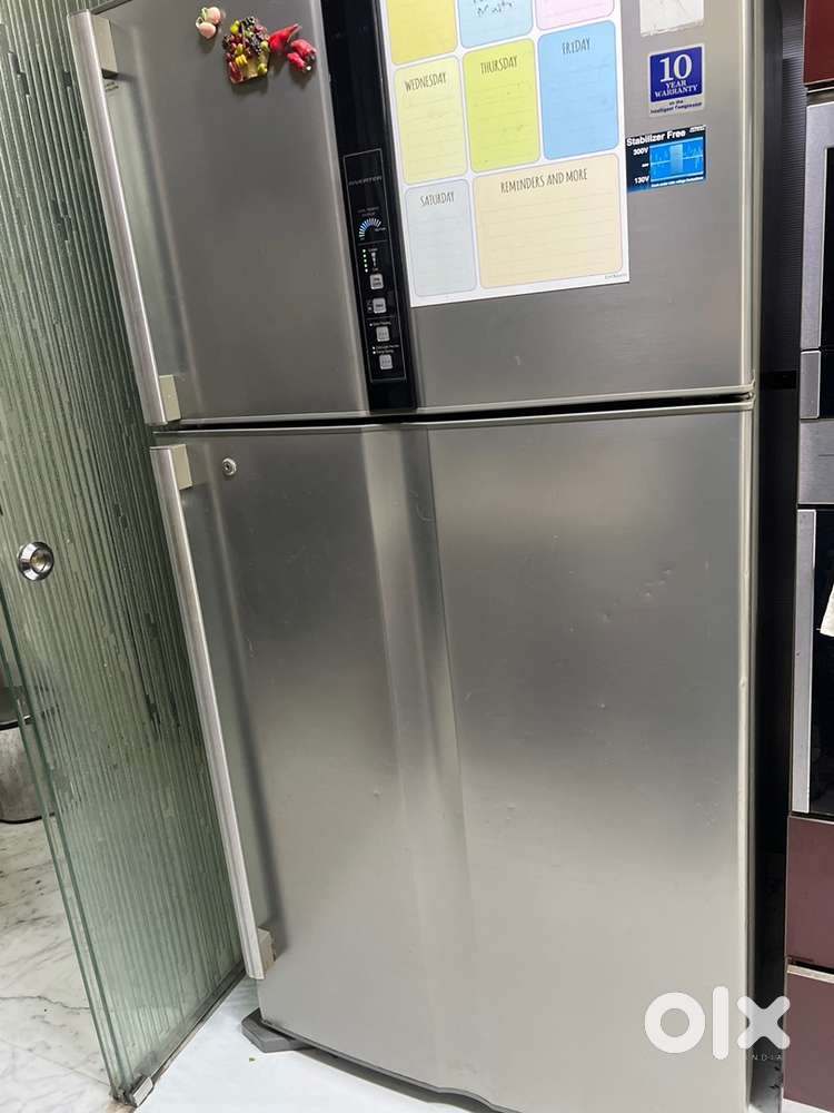 Hitachi doubke door refrigerator
