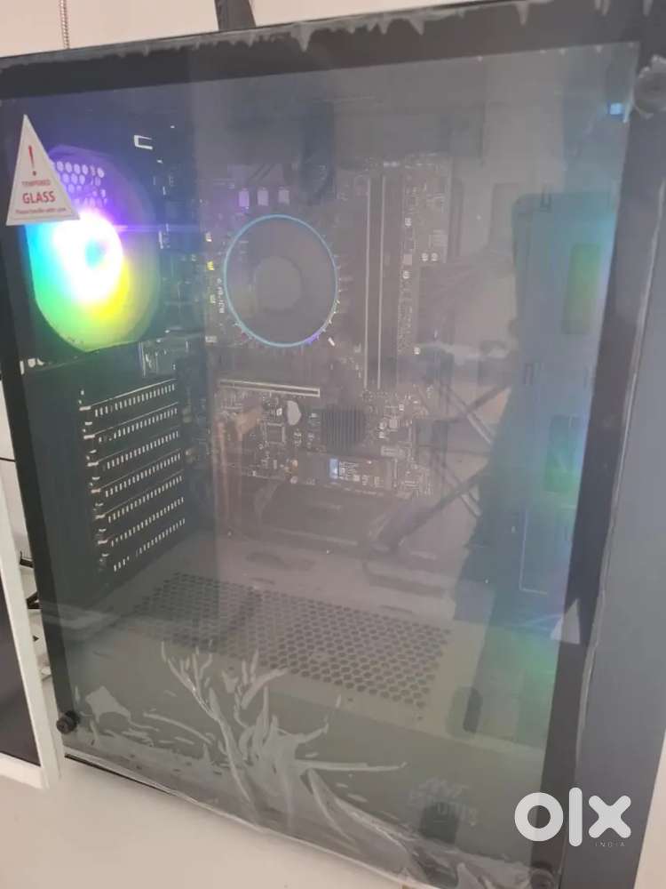 PC Sell with Samsung 8k display