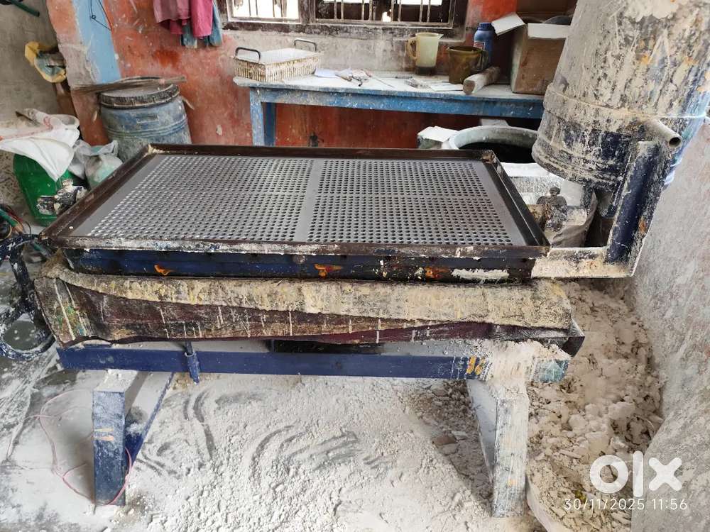 Chalkpiece making mechine