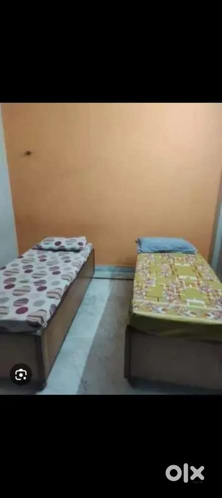 Girls pg in uttamnagar west