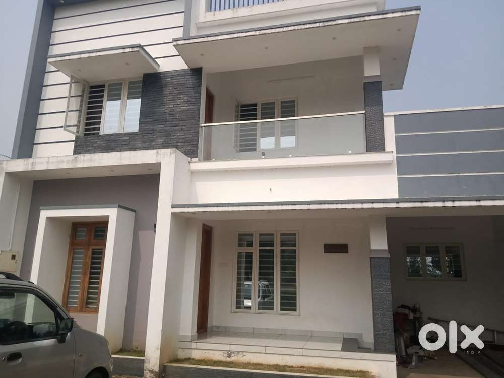 2 BHK FOR LEASE In Yakkara