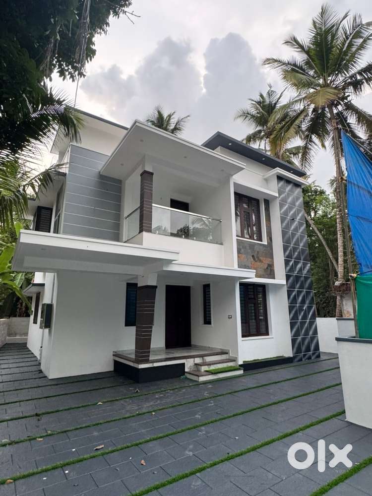 Newly constructed residential house for sale