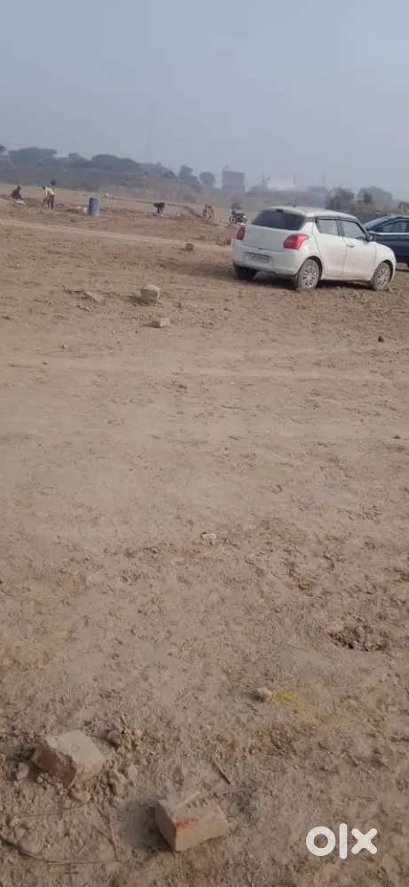 Free hold plot in Ainuddinpur