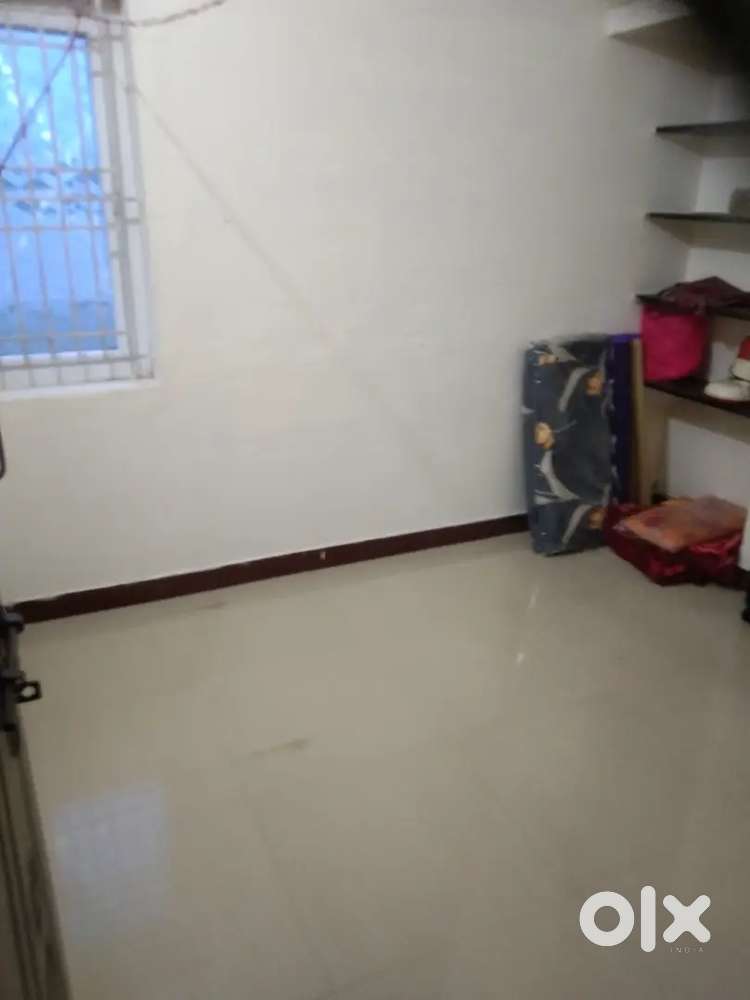 2 bhk home rent available ( 4 line house)