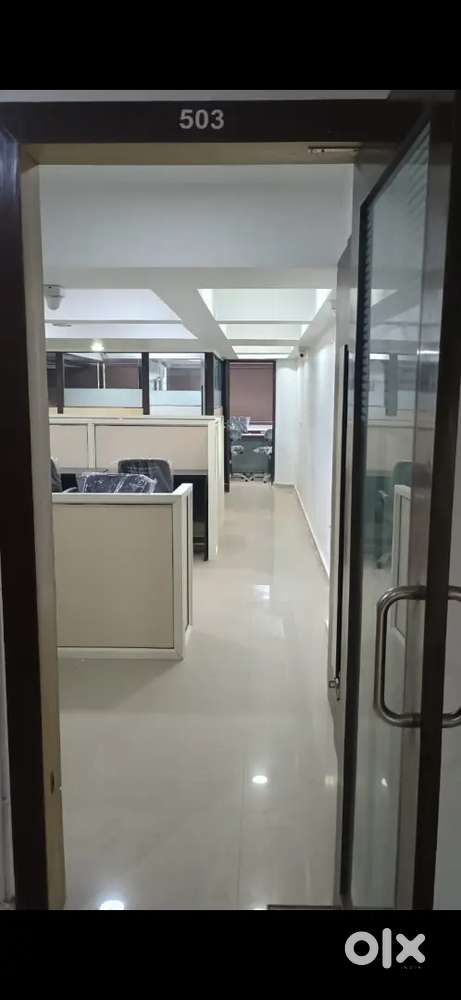 For Rent Office 1050  Sq ft Law garden.
