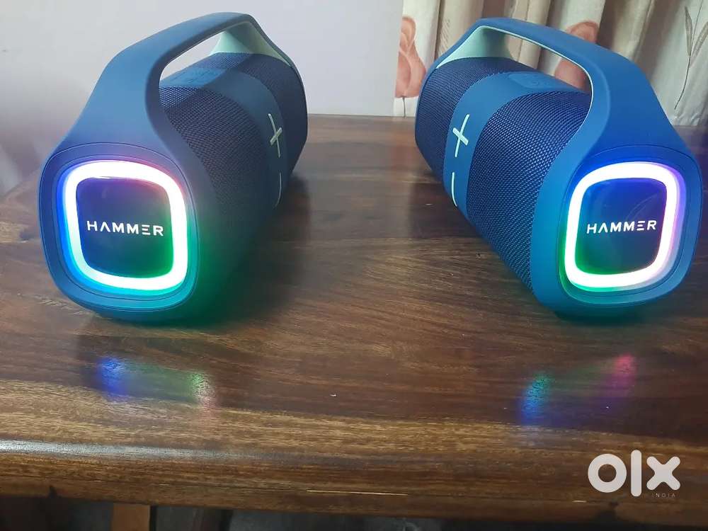 Blue tooth twin speakers