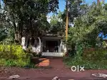 ഒരു നില വീടും സ്ഥലവും വിൽപ്പനയ്ക്ക്.