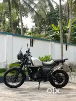 Royal Enfield Himalayan 411 2021
