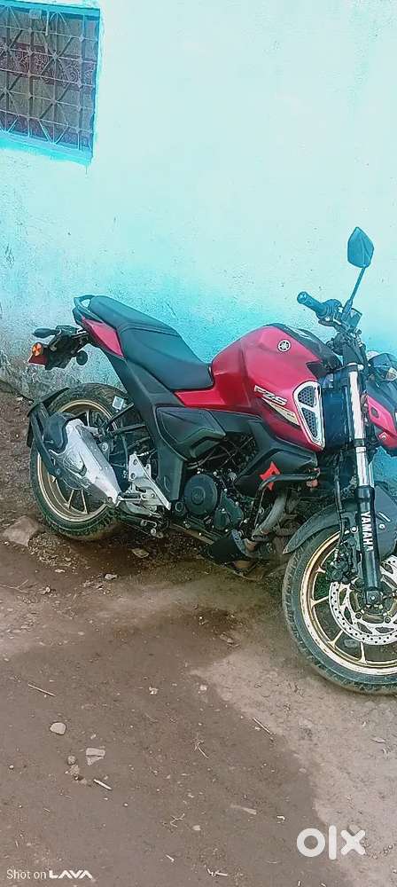 Yahama fzs top model 3.0