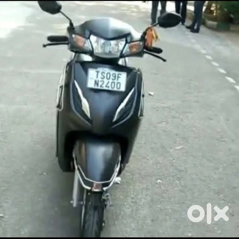 Selling        bike.         scooty