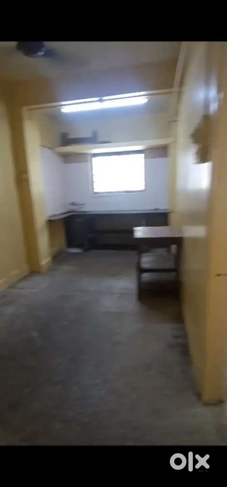 2bhk flat rent only student 1st flor Bharti vidyapeeth katraj