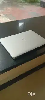 APPLE MACBOOK AIR