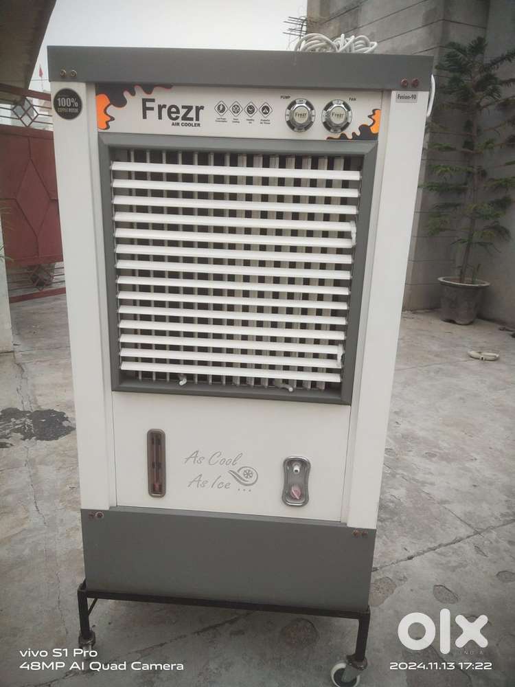 Very good condition coller all new only 5 to 10 tyme used