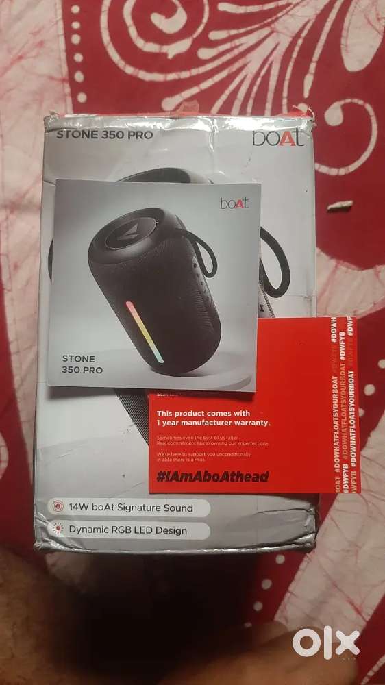 Boat stone 350 pro with boat signature sound and dynamic RGB LED light