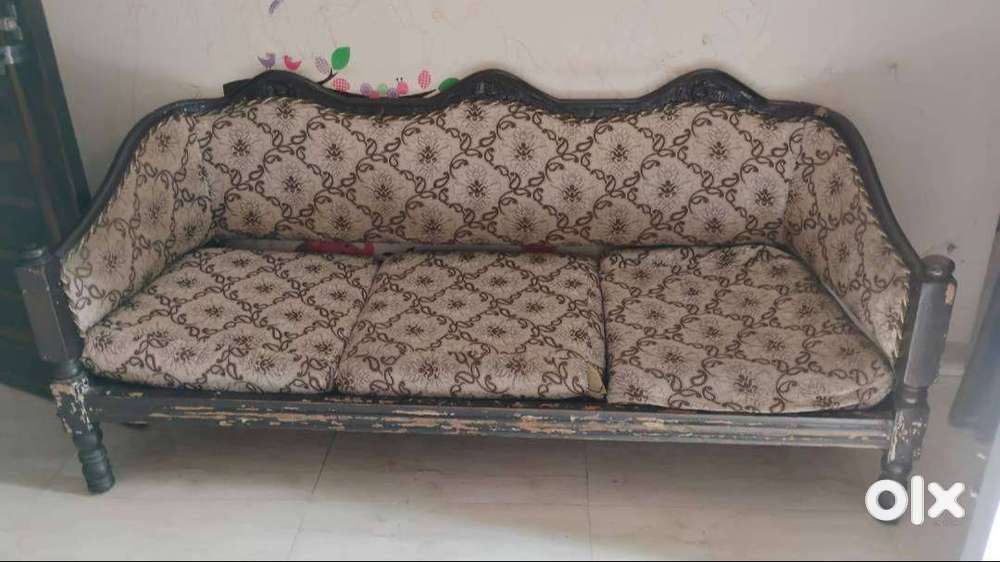Selling my old wooden sofa set. It has 1 big sofa (3 seater) and 2 sin
