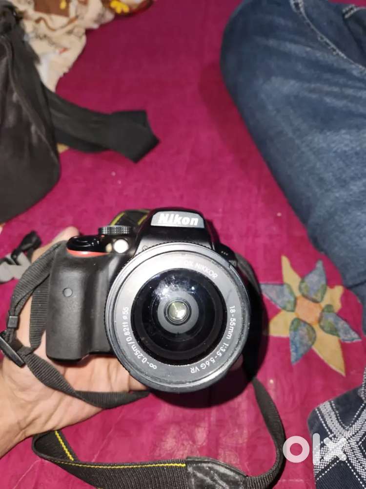 Nikon camera 3400d 8 mant purana