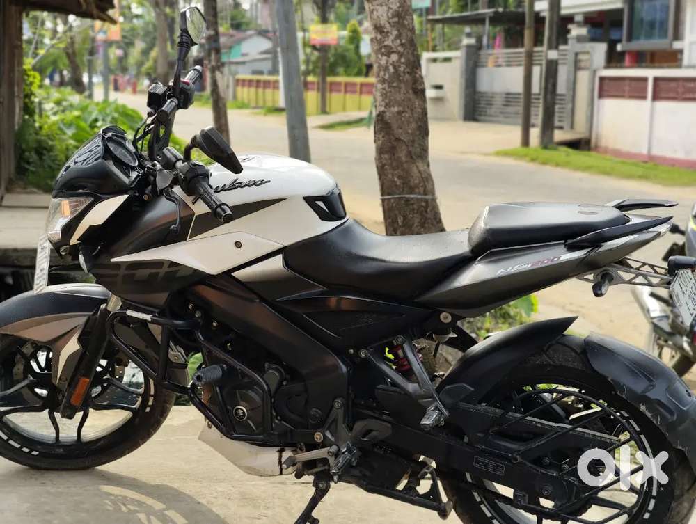Ns 200 bs6